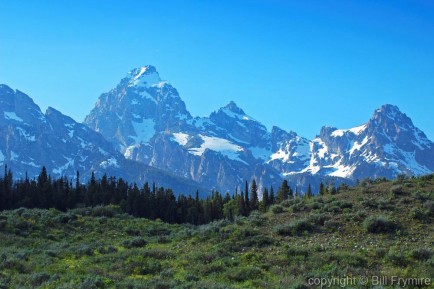 cloudless sky in wyoming with grand teton range view